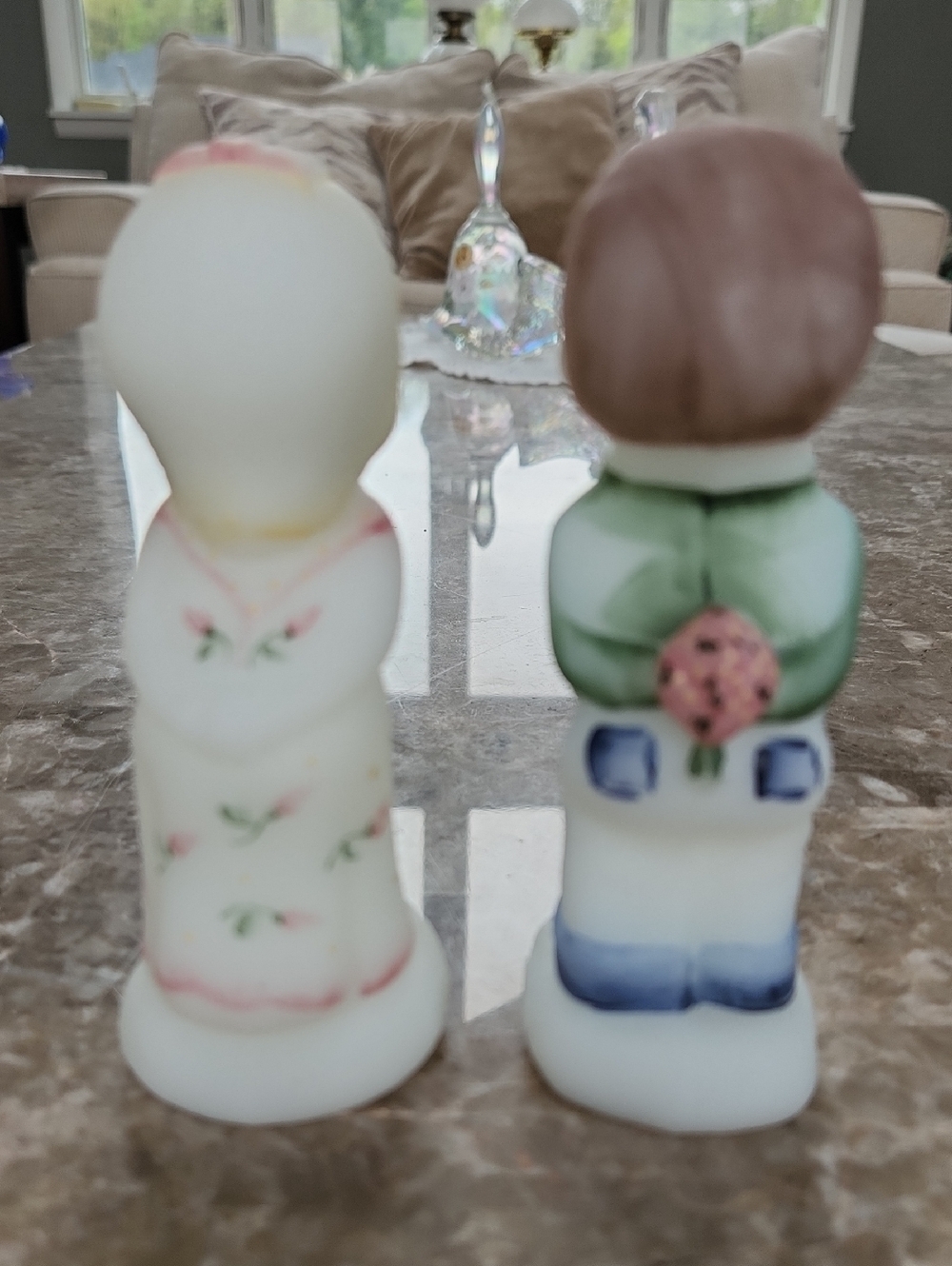 Fenton Kissing Boy And Girl - Picture 3 of 5